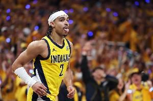 步行者GM：我们要内姆哈德带领球队 他作为得分手需要更自信一些