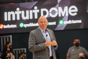 名嘴：鲍尔默不是鲁莽的暴发户 搞阴阳合同不符合他的行为逻辑